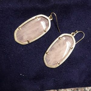 Kendra Scott Elle light pink earrings
